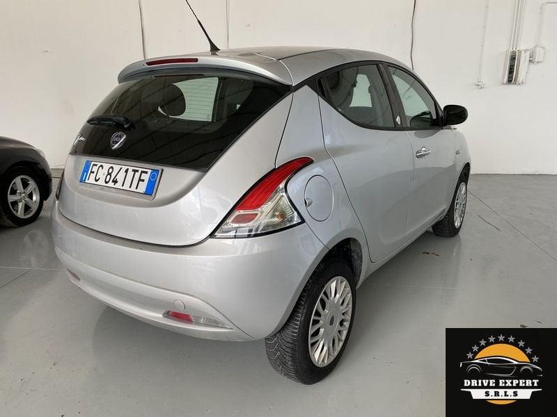 Lancia Ypsilon 0.9 TwinAir 85cv Natural Power Ecochic Platinum