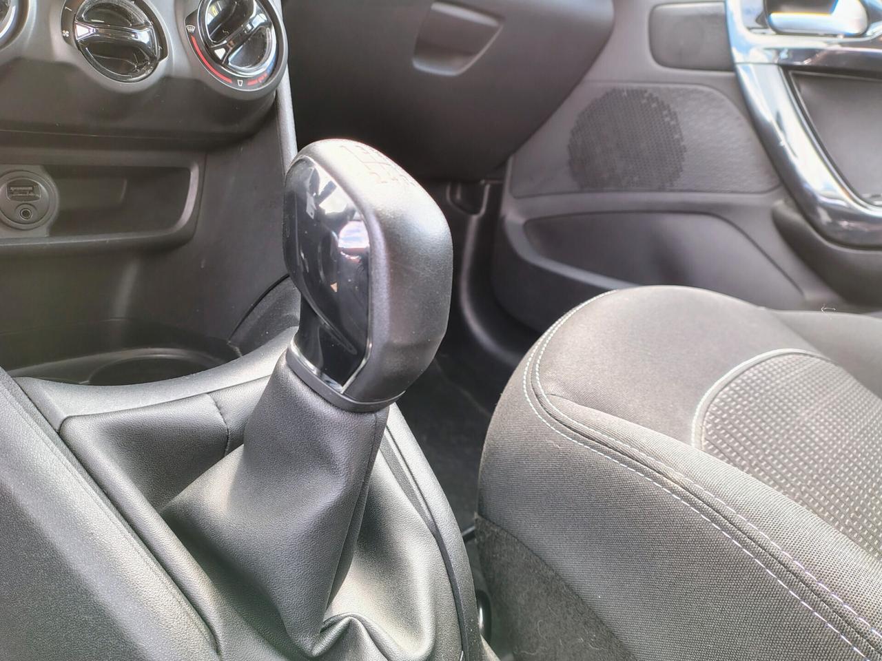 Peugeot 208 PureTech 82 5 porte Allure