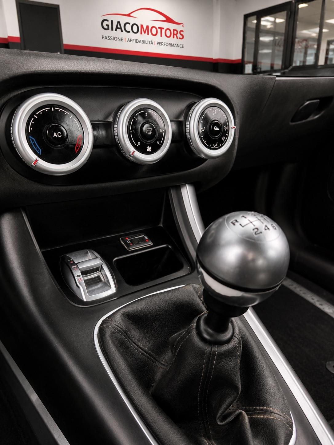Alfa Romeo Giulietta 1.4 Turbo 120 CV GPL Distinctive