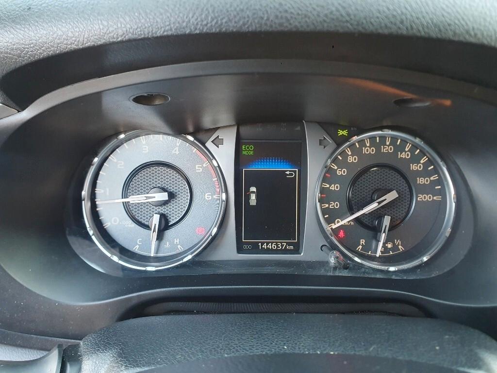 Toyota Hilux 2.4 D-4D 4WD 4 porte Double Cab Lounge