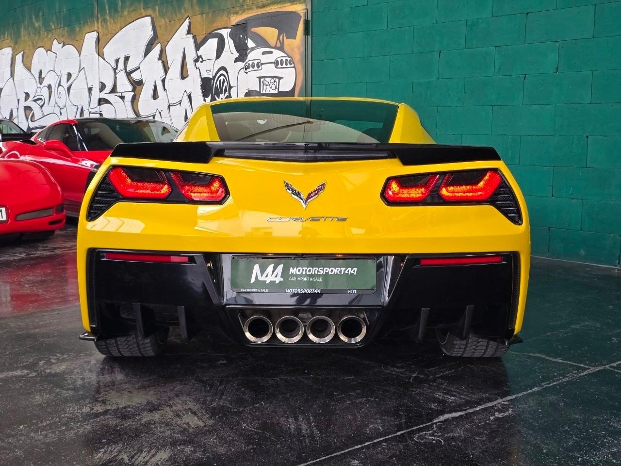 Chevrolet Corvette Stingray 6.2 V8 Z51 2LT