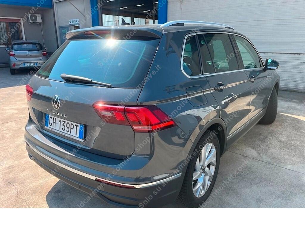 Volkswagen Tiguan 2.0 TDi 150cv DSG da VETRINA