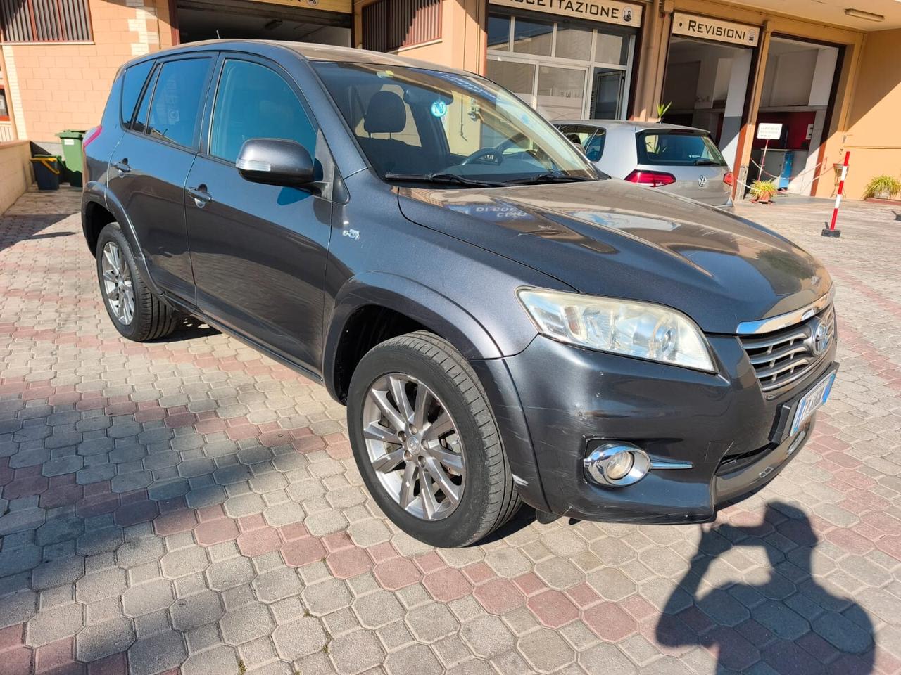 Toyota RAV 4 2.2 D-CAT 180HP