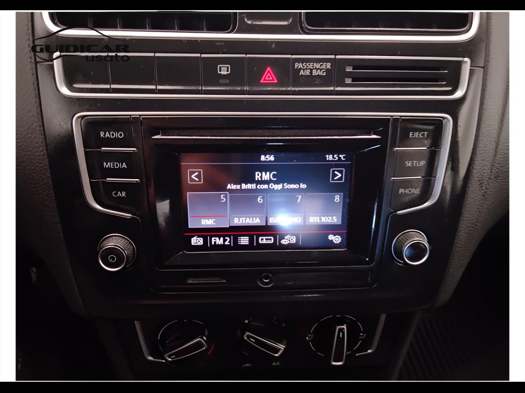 VOLKSWAGEN Polo V 2014 - Polo 5p 1.0 mpi Comfortline 75cv