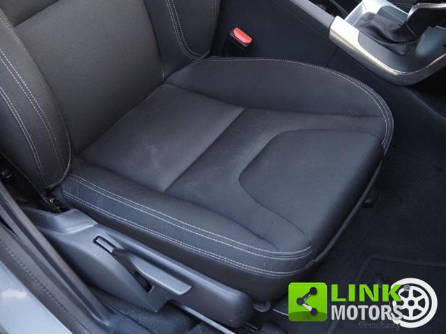 VOLVO V60 D2 Geartronic Kinetic