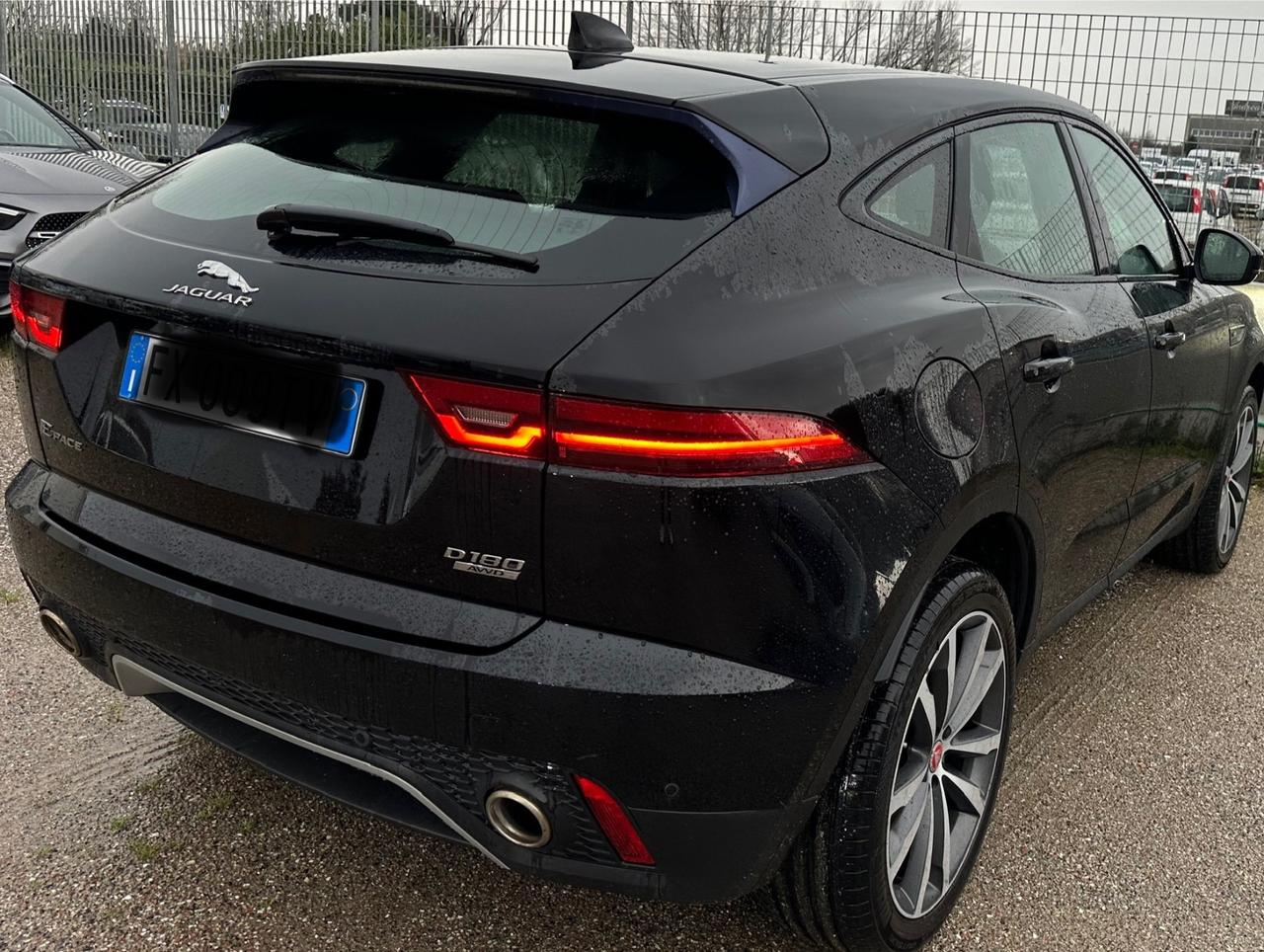 Jaguar E-Pace 2.0D 180 CV AWD aut. R-Dynamic HSE