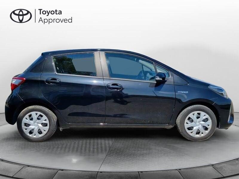 Toyota Yaris 1.5 hybrid Business 5p