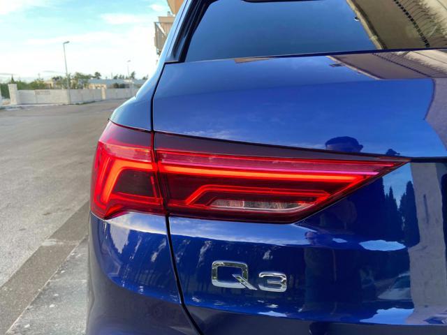 AUDI Q3 35 2.0 TDI S tronic Business Advanced COCKPIT