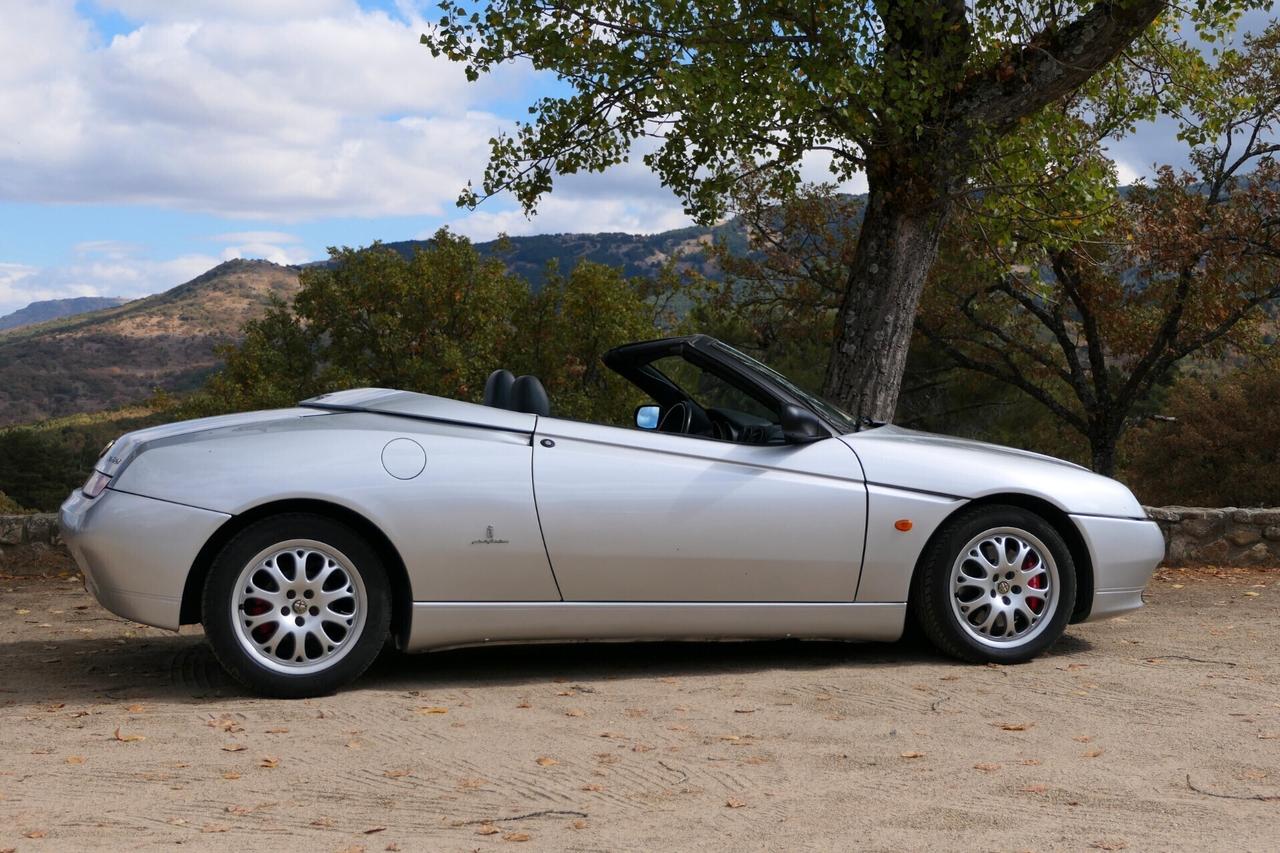 Alfa Romeo Spider 3.0i V6 24V cat L