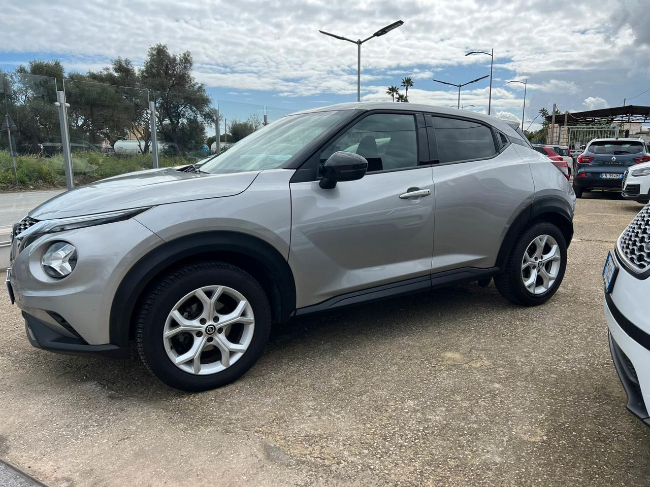 Nissan Juke 1.0 DIG-T 117 CV N-Connecta