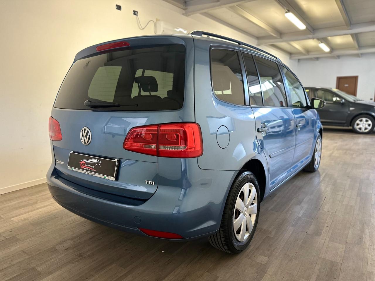 Volkswagen Touran Business 1.6 TDI DSG Comfortline