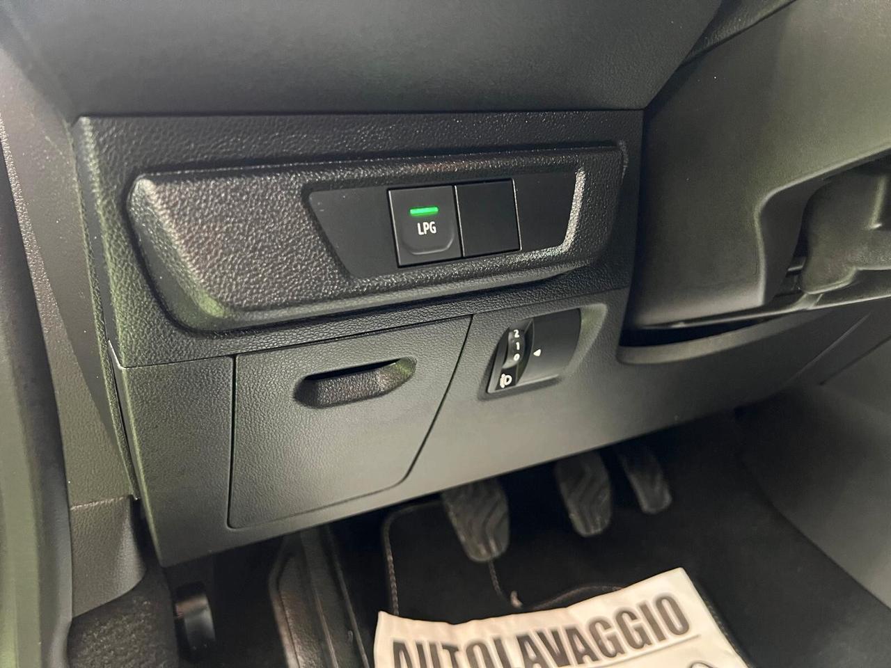 DACIA SANDERO STEPWAY 1.0 BENZINA/GPL DI SERIE 101CV