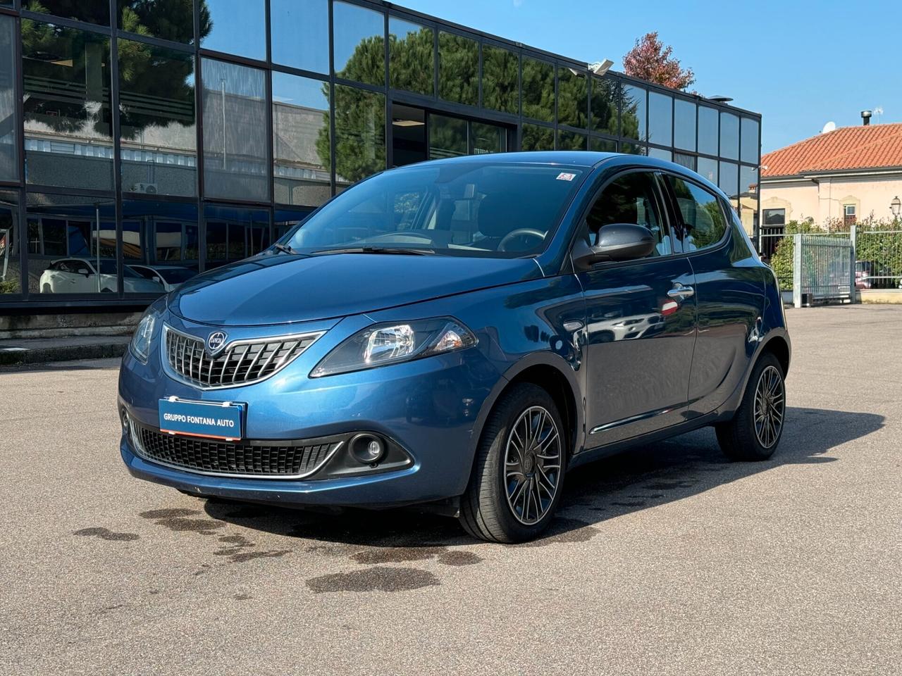 Lancia Ypsilon 1.0 FireFly 5 porte S&S Hybryd Gold