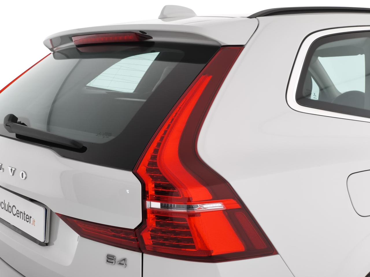 Volvo XC60 2.0 b4 Momentum Pro