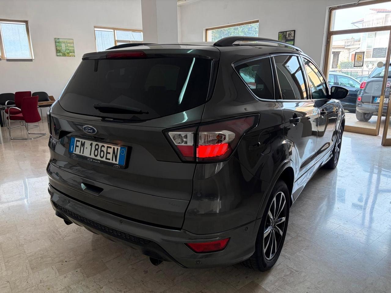 FORD KUGA 1.5 TDCI S&S SWD ST-LINE BUSINESS