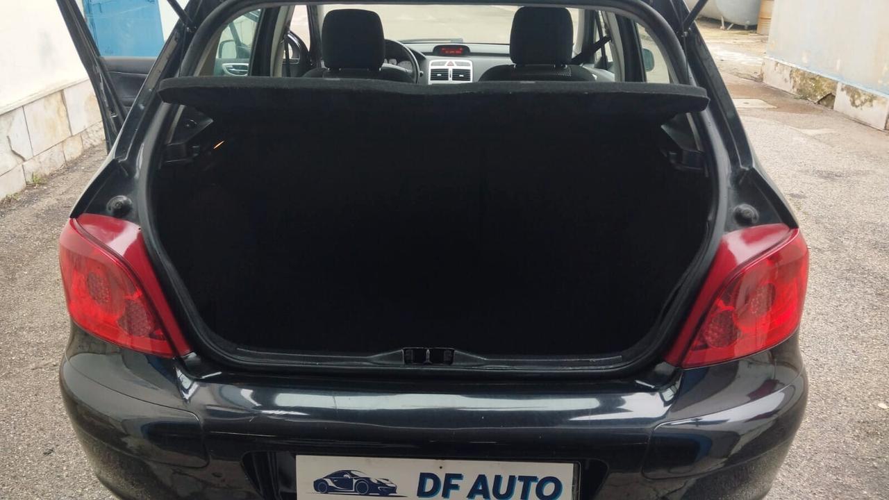 Peugeot 307 1.6 16V HDi 90CV 5p. D-Sign