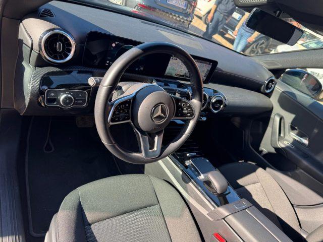 MERCEDES-BENZ CLA 180 d Automatic S.Brake Business Extra