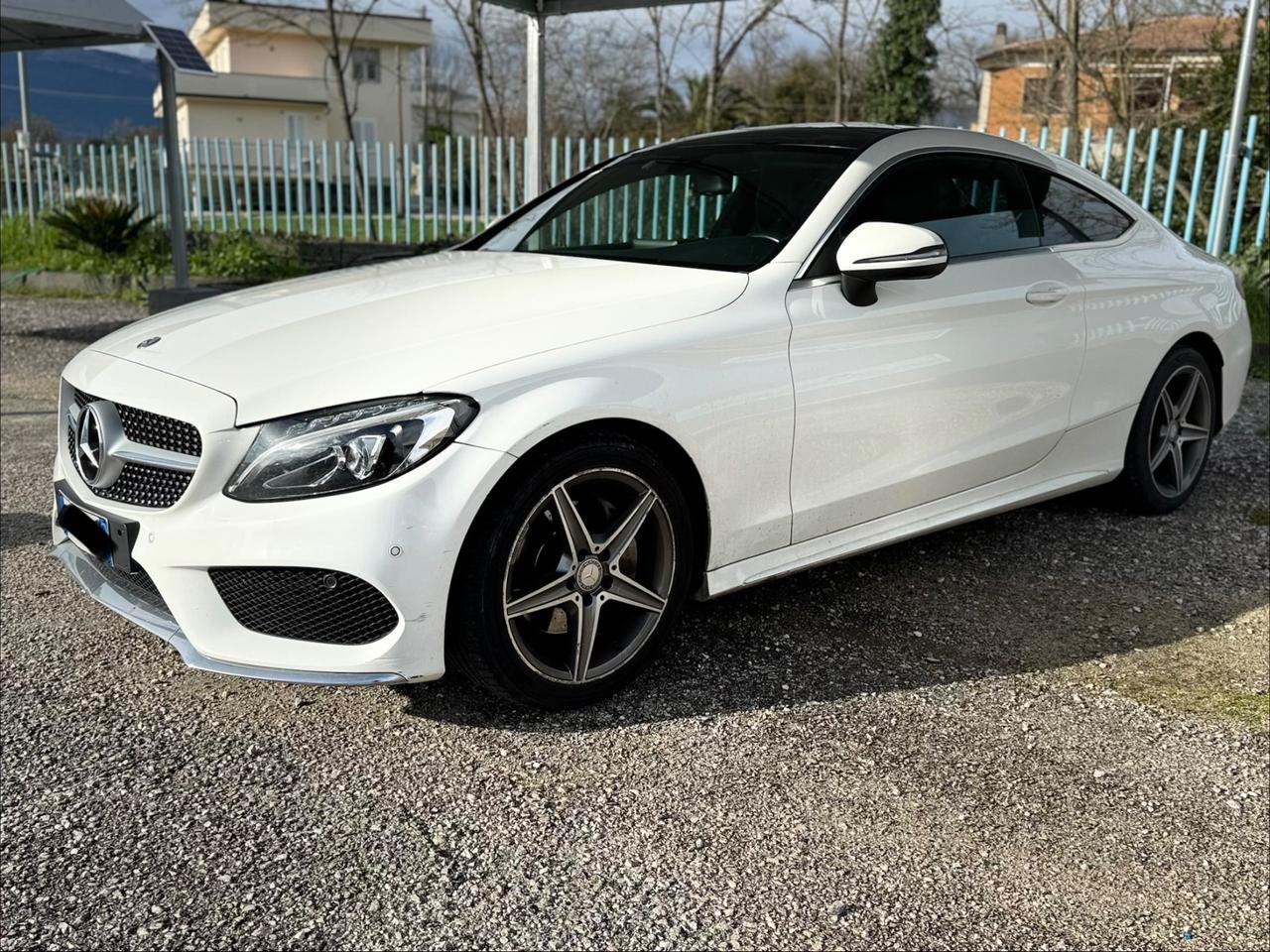 MERCEDES C 220 d Coupé Premium AMG *TETTO PRIVATO