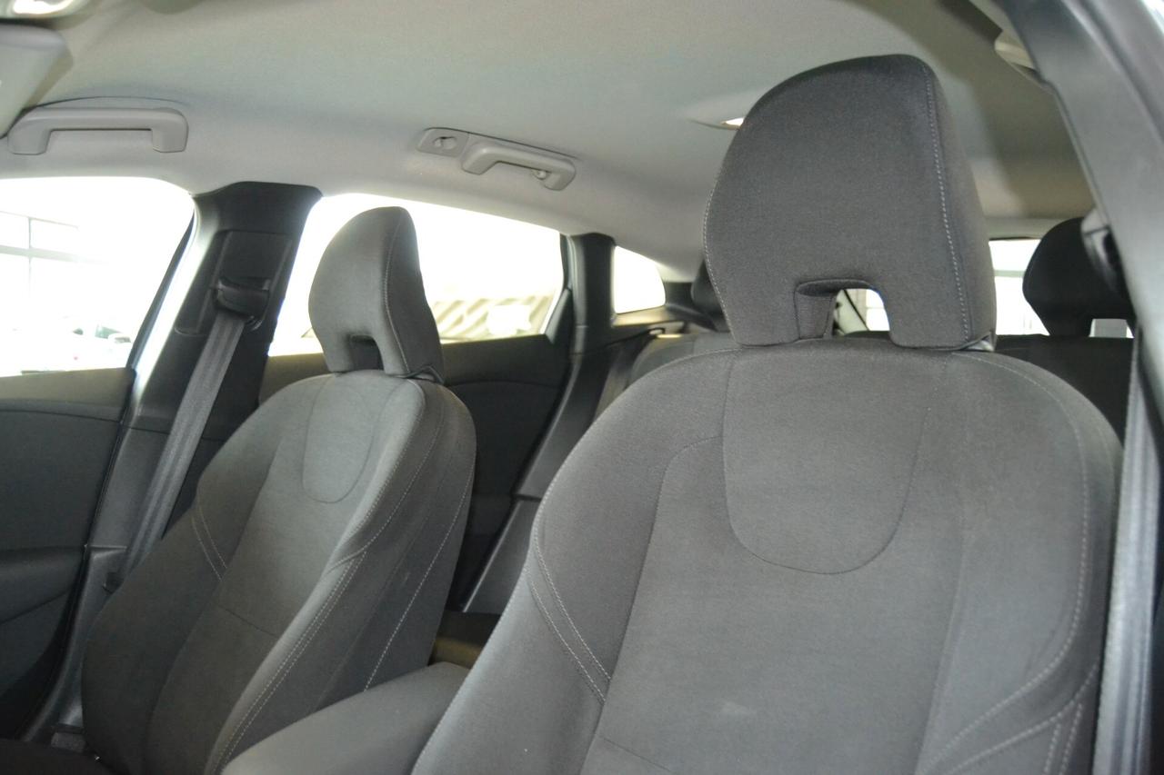 Volvo V40 1.6D2 115CV Momentum UniPro/Navi/Cruise