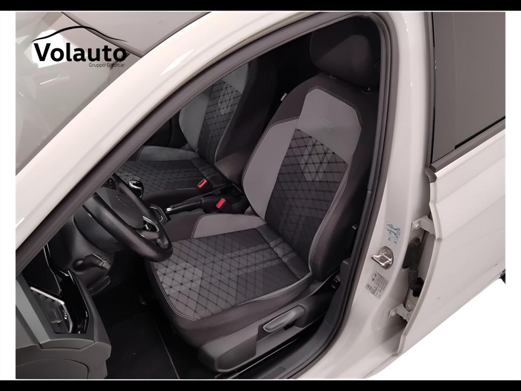 VOLKSWAGEN Taigo - Taigo 1.0 tsi R-Line 110cv