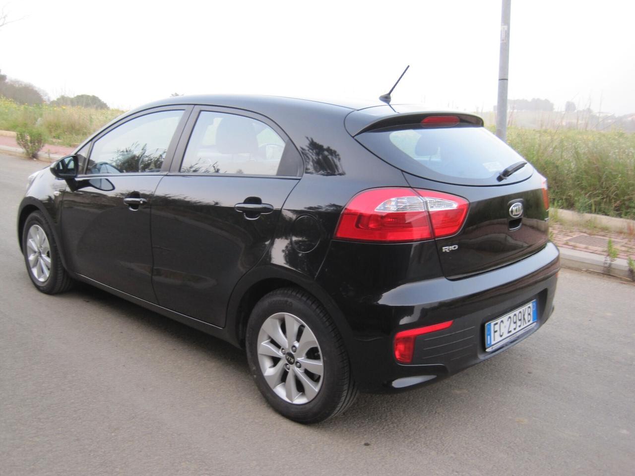 Kia Rio 1.1 CRDi 5p. Cool