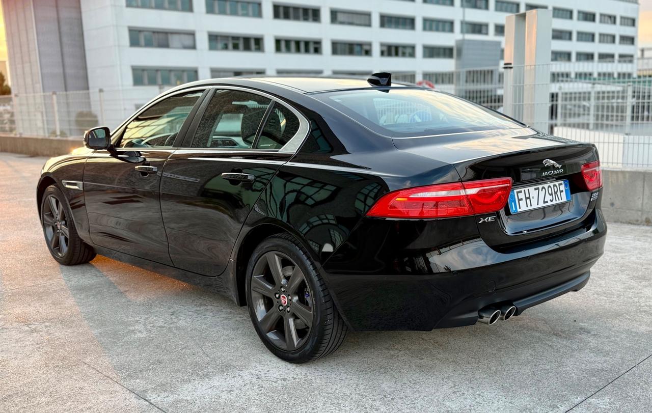 Jaguar XF 2.0 D 180 CV AWD aut. Portfolio