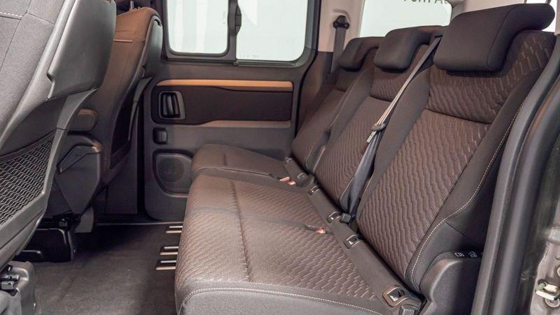 Toyota Proace Verso El. ctric 50 kWh L0 Compact D Executive