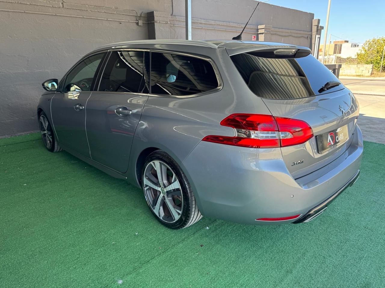 Peugeot 308 BlueHDi 180 S&S EAT8 SW GT