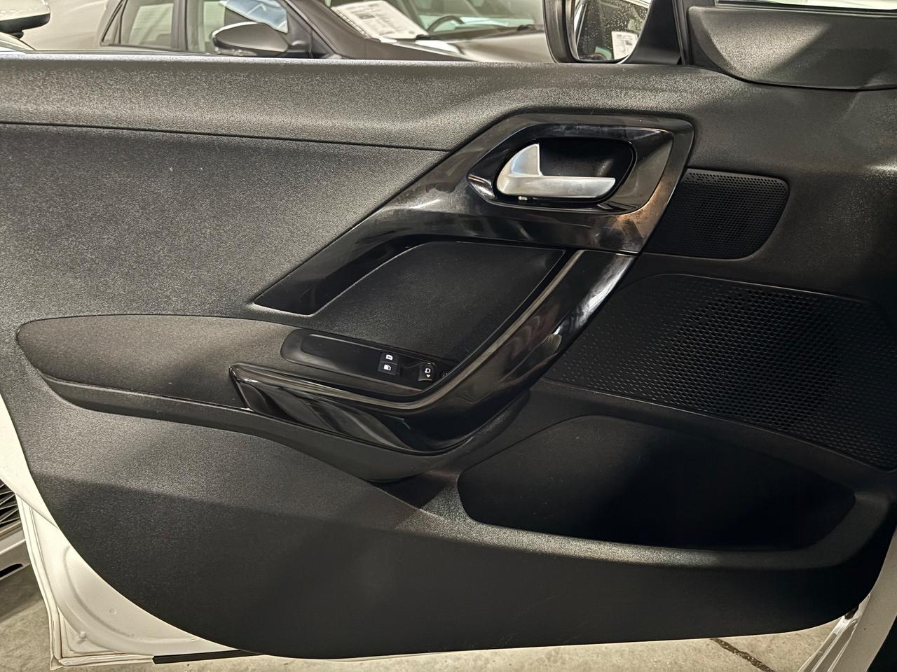 Peugeot 208 1.6 hdi Allure | OK NEOPATENTATI |