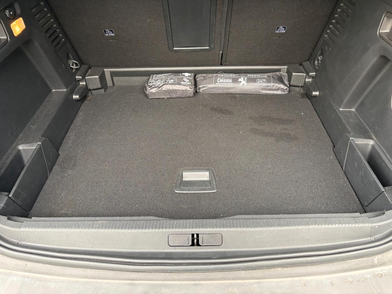 Peugeot 3008 Active 1.5 Tdci 130cv - 09/2018