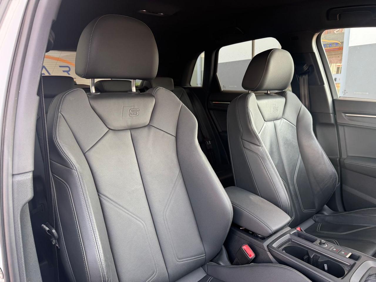 Audi Q3 S Line Identity Black 2.0 45 TFSI G #50560