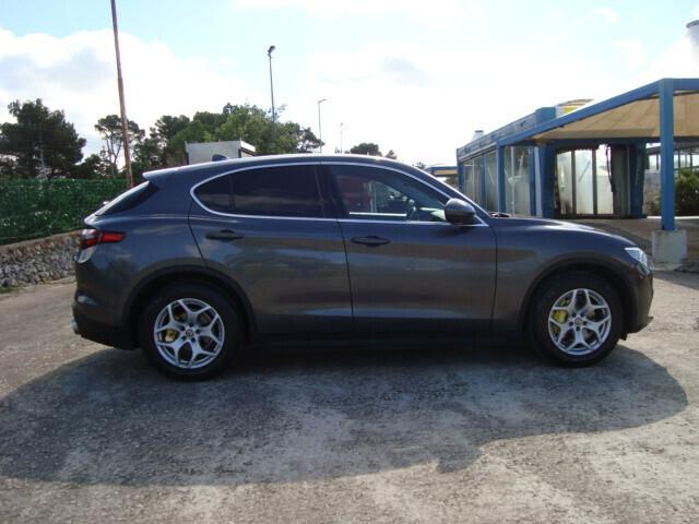 Alfa R. Stelvio 2.2 T.Diesel Executive rwd 190cv AT8 my19