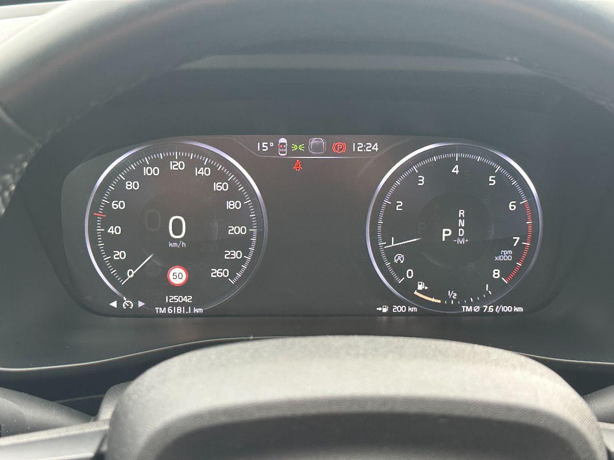 VOLVO - XC40 - T2 automatico Essential
