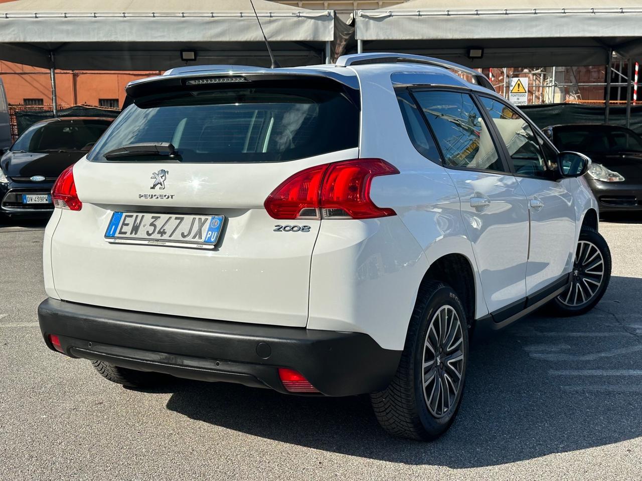Peugeot 2008 PureTech 82 Allure