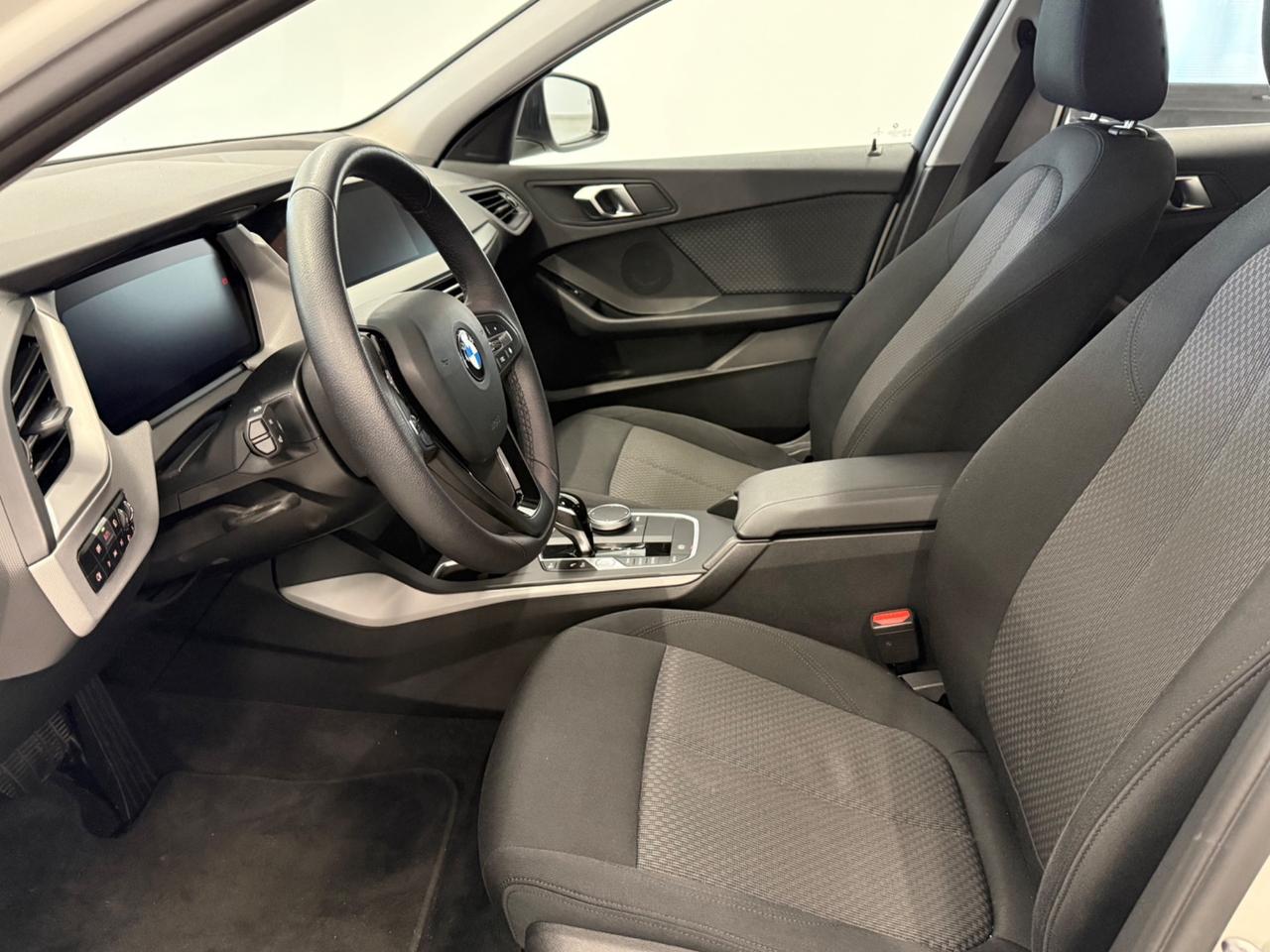 Bmw 118 118i 5p. Business Advantage