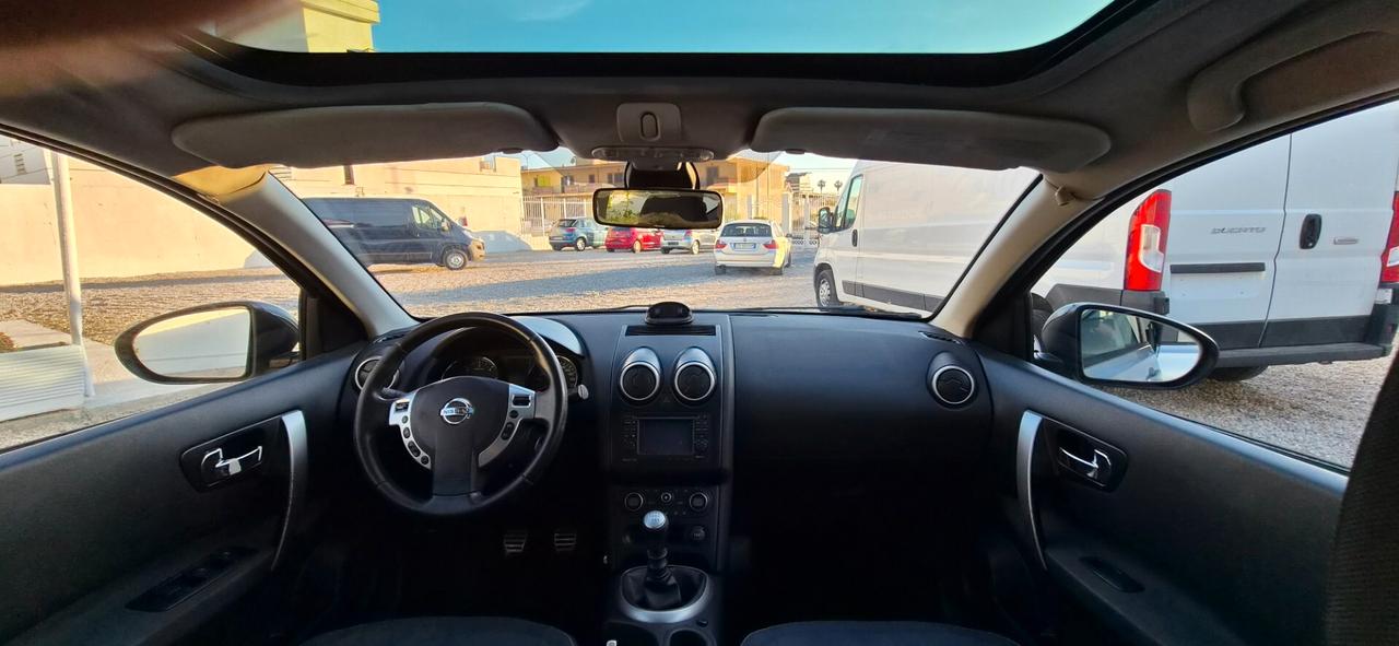 Nissan Qashqai 2.0 dCi DPF n-tec full