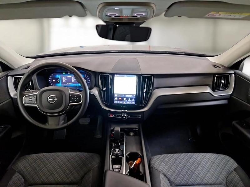 VOLVO XC60 B4 D AUTOMATICO CORE SUV
