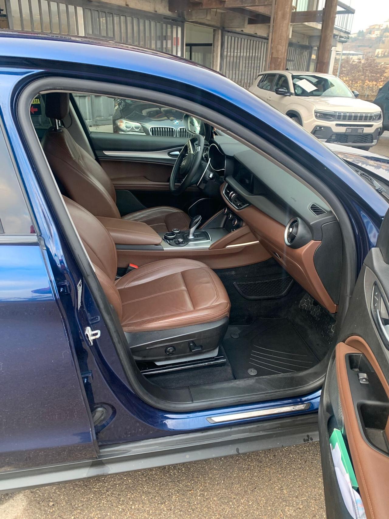 Alfa Romeo Stelvio 4x4 tdi full optional-210cv-completamente tagliandato-anno 2017-198000 km-ottime condizioni