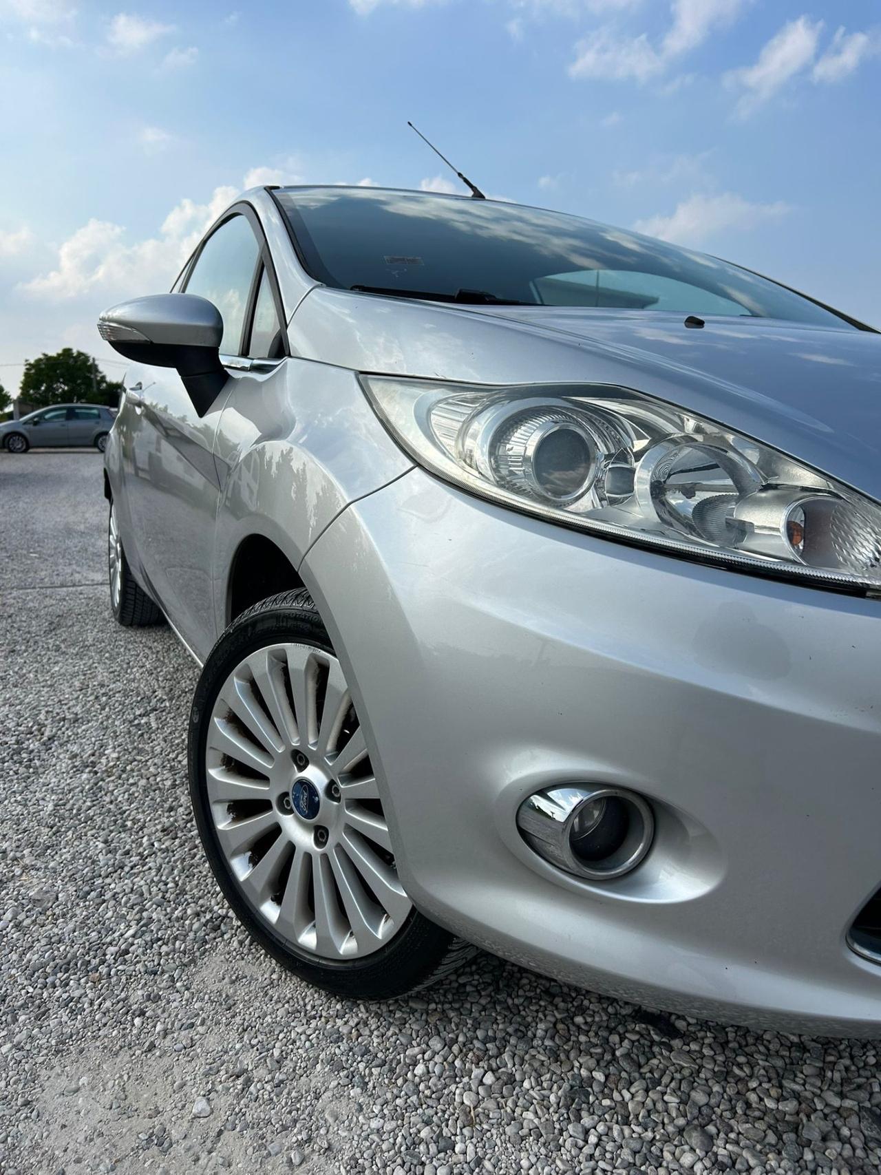 Ford Fiesta 1.2 82CV 3 porte Titanium