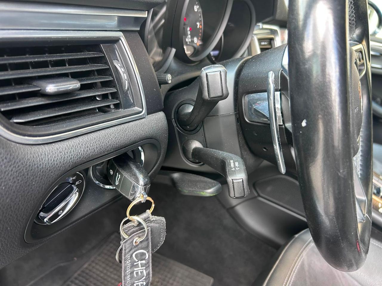 Porsche Macan 2.0 --MACAN #12062