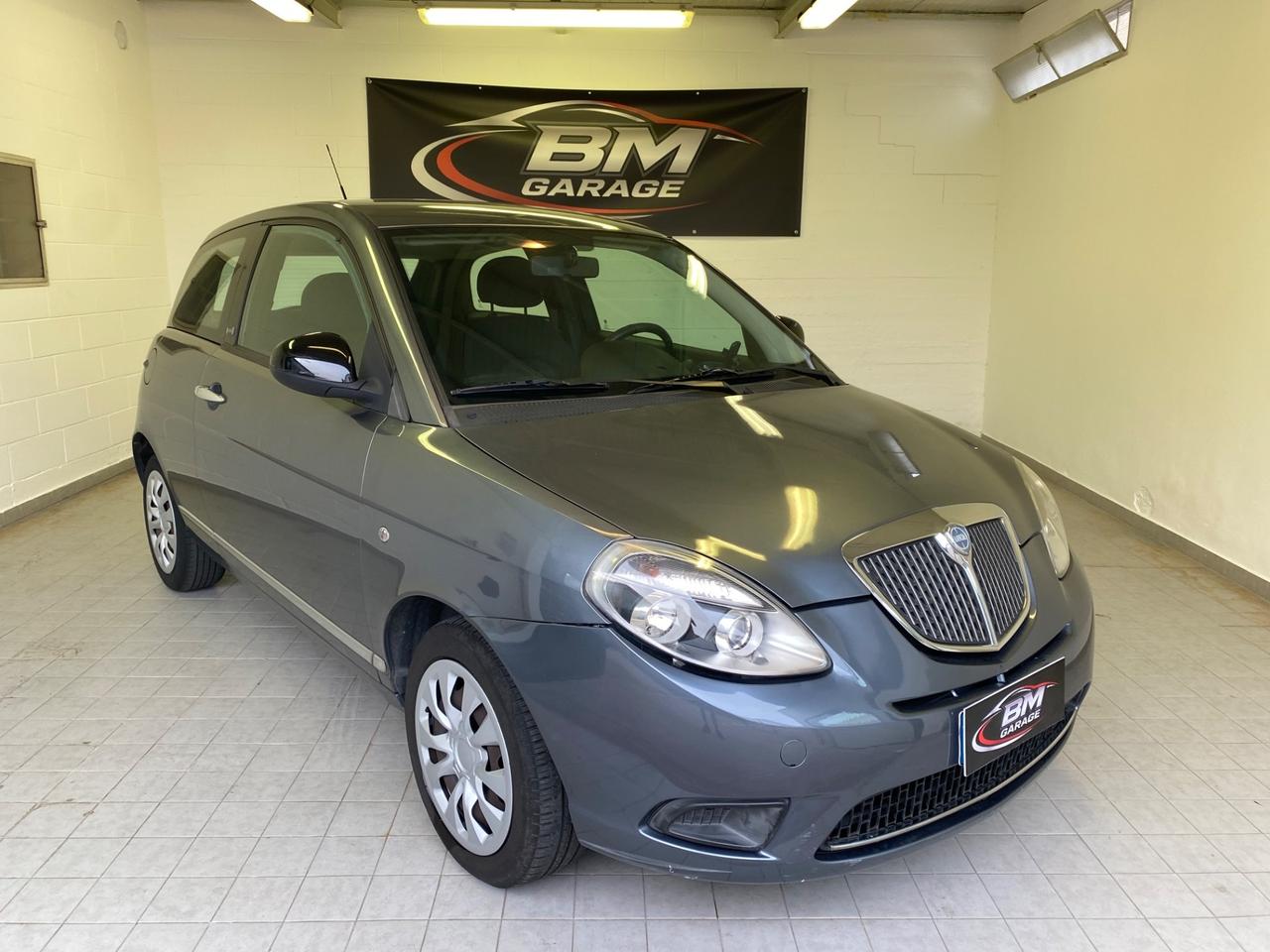 Lancia Ypsilon 1.2 69 CV Platinum