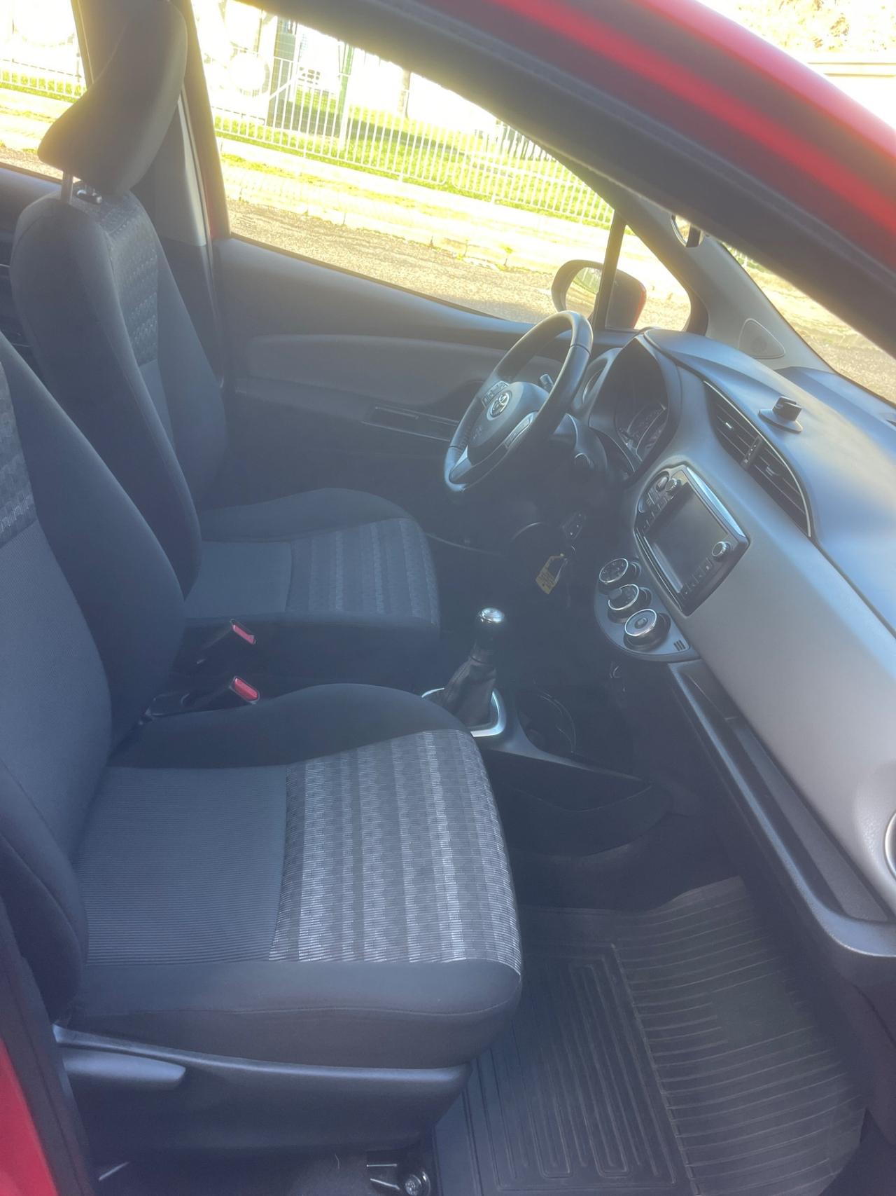 Toyota Yaris 1.0 5 porte Lounge