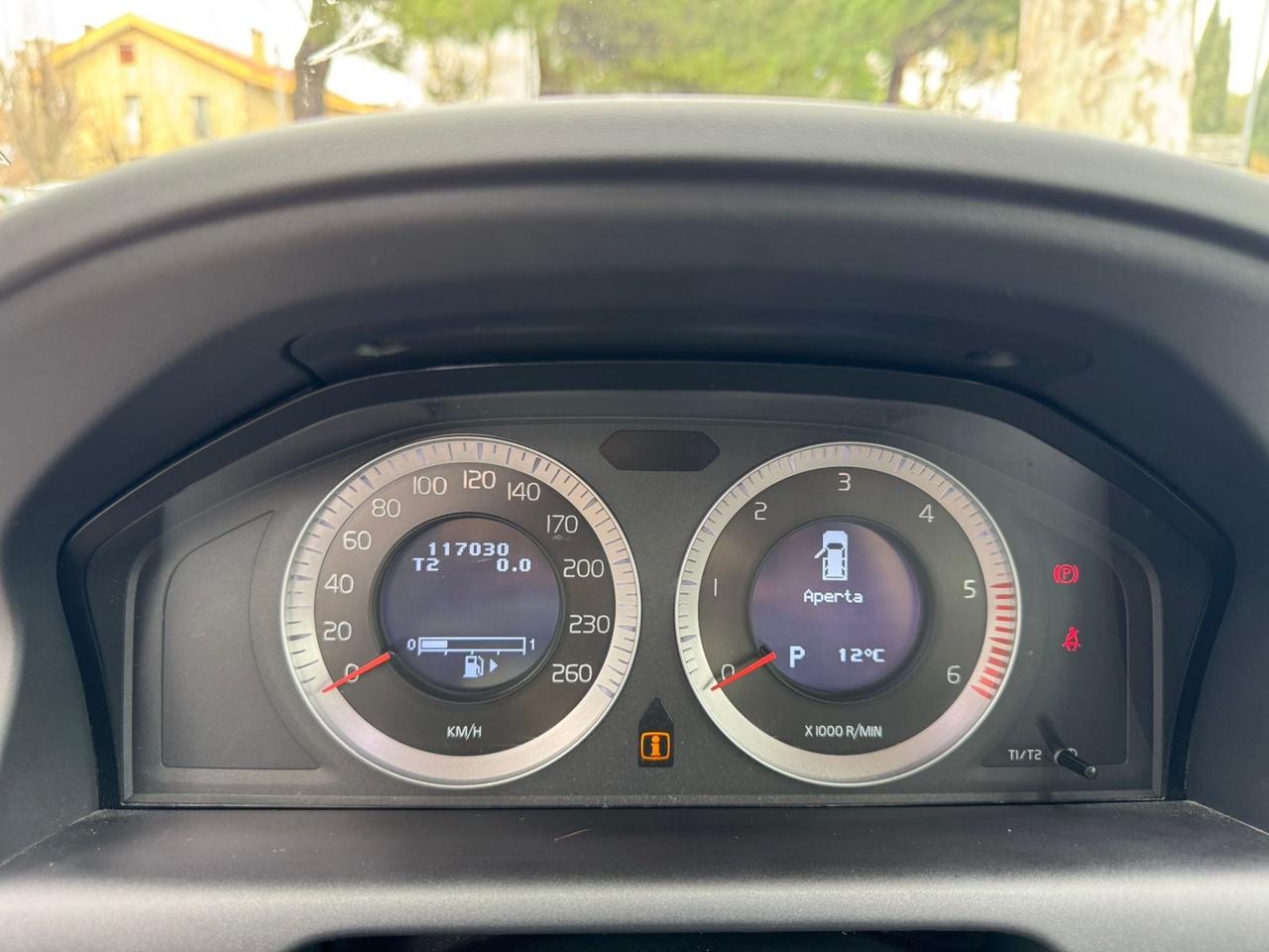 Volvo XC 60 XC60 D5 AWD Geartronic Summum