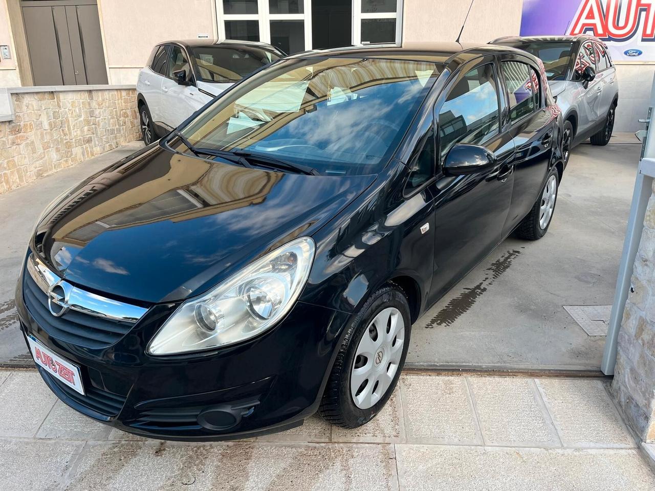 Opel Corsa 1.2 5 porte Cosmo