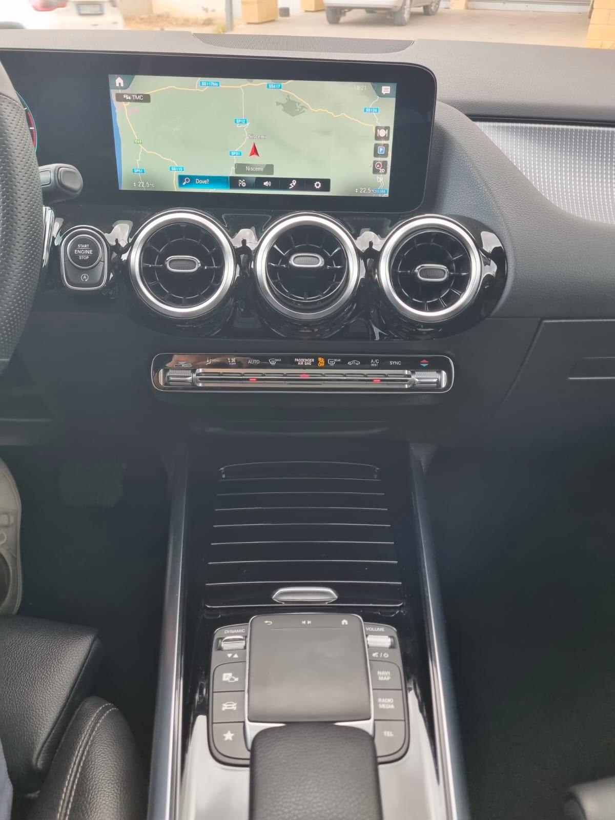 Mercedes-benz GLA 200 d Automatic Sport Plus TETTO APRIBILE
