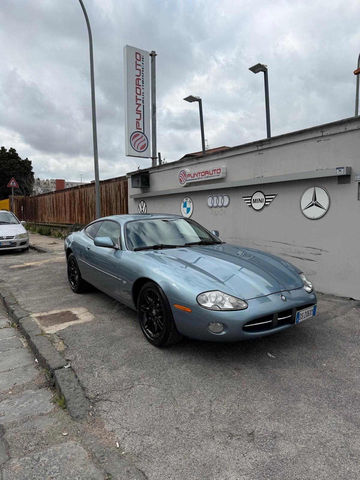 Jaguar XK XK8 4.0 COUPE