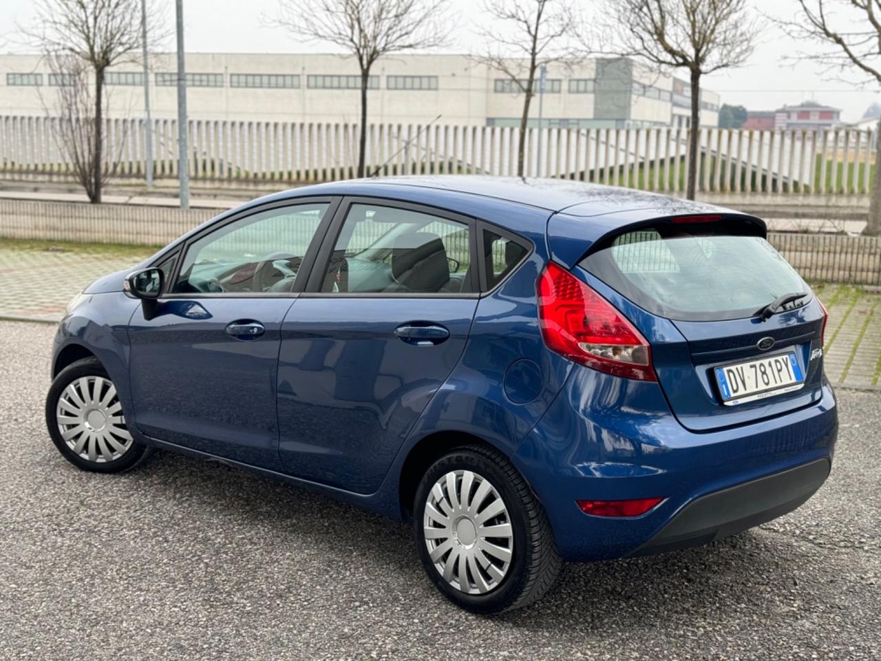 Ford Fiesta 1.2 82 CV 5 porte Neopatentati