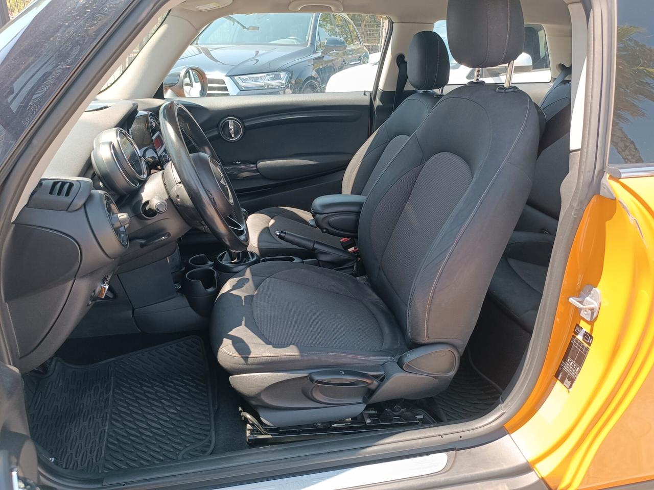 Mini Cooper One D 2015