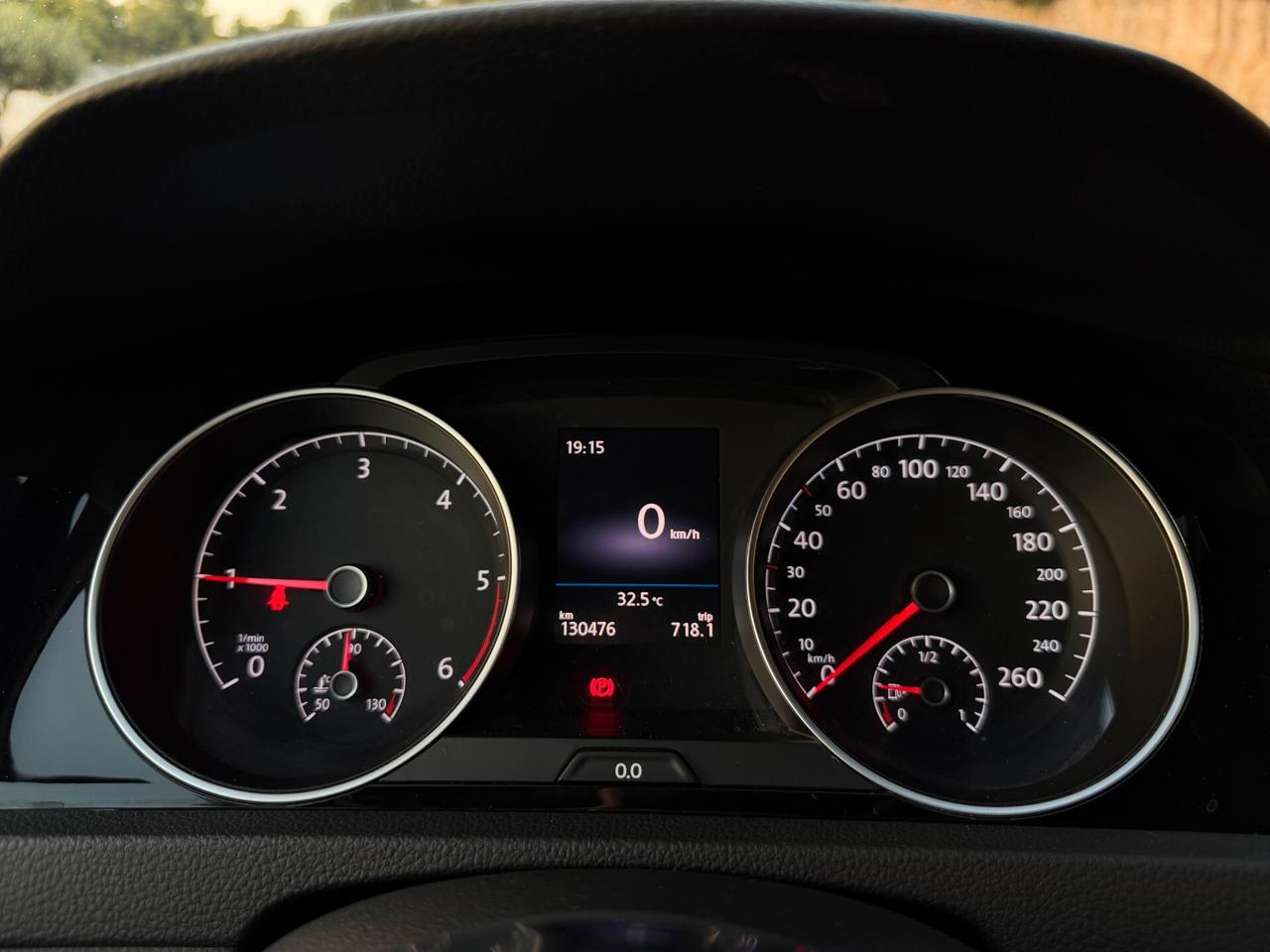 Volkswagen Golf 7.5 R-LINE/2.0 TDI 150 CV/CAR PLAY/17"