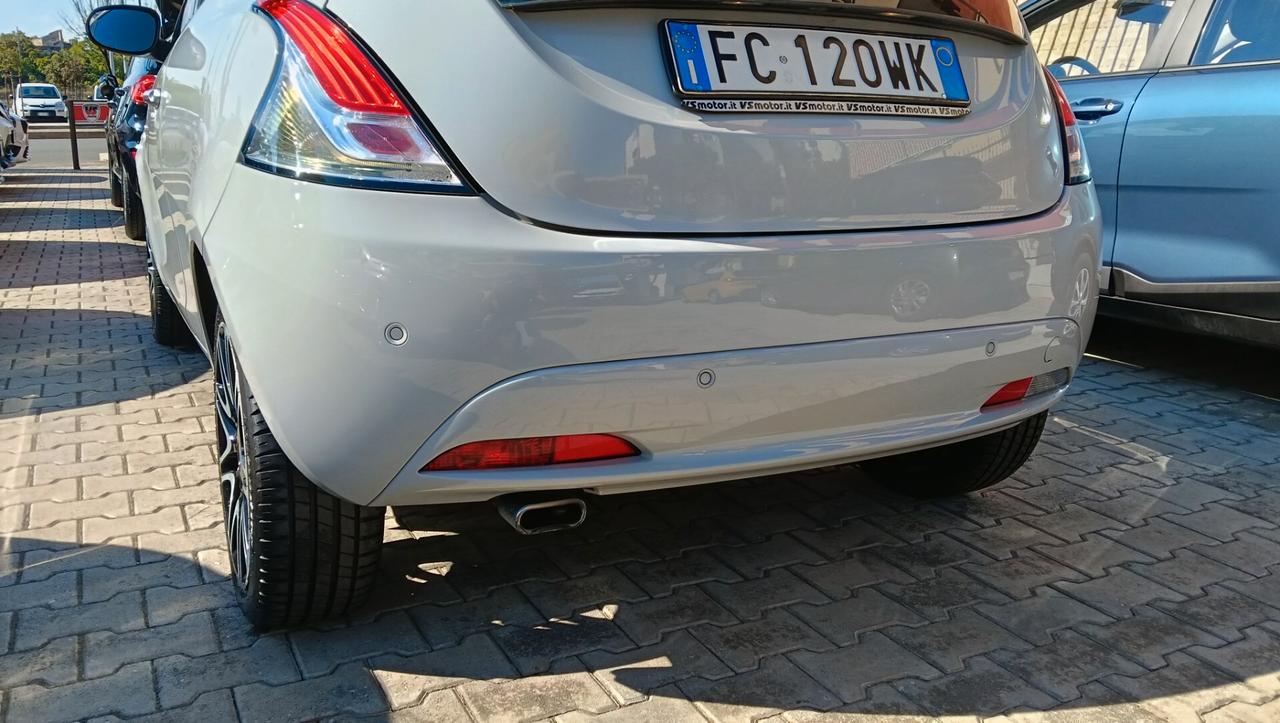 LANCIA YPSILON 1.2 BENZ/GPL -PREZZO PROMO!